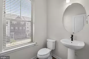 2604 Loganberry Dr, Herndon, VA 20171 - Photo 16