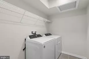2604 Loganberry Dr, Herndon, VA 20171 - Photo 22