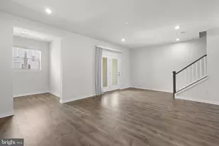 2604 Loganberry Dr, Herndon, VA 20171 - Photo 8