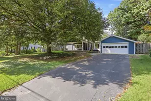 6432 Ichabod Pl, Falls Church, VA 22042 - Photo 4