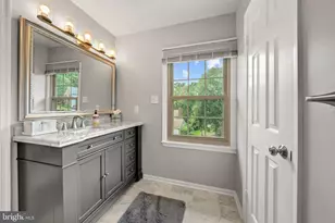 7409 Shady Palm Dr, Springfield, VA 22153 - Photo 22