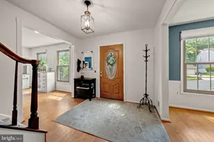 7409 Shady Palm Dr, Springfield, VA 22153 - Photo 4