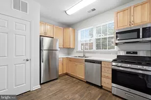 4210 Mozart Brigade Ln, Fairfax, VA 22033 - Photo 12