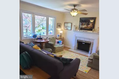 7126 Sanford Court, Annandale, VA 22003 - Photo 4