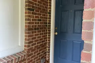 4465 Beacon Grove Cir, Fairfax, VA 22033 - Photo 6