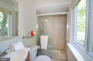 2215 Sanibel Dr, Reston, VA 20191 - Photo 12