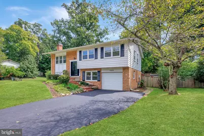 7223 Ashview Drive, Springfield, VA 22153 - Photo 2