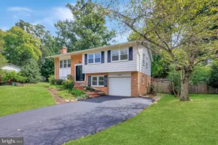 7223 Ashview Dr, Springfield, VA 22153 - Photo 2