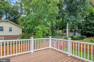 7223 Ashview Dr, Springfield, VA 22153 - Photo 16