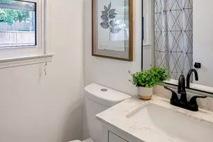 7223 Ashview Dr, Springfield, VA 22153 - Photo 32