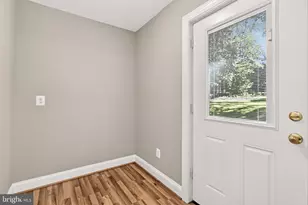 3347 Beechtree Ln, Falls Church, VA 22042 - Photo 16
