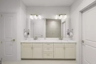 9540 Bastille St, Fairfax, VA 22031 - Photo 8
