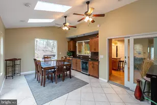 1700 Abbey Oak Dr, Vienna, VA 22182 - Photo 14