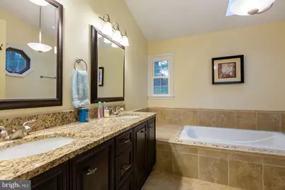 1700 Abbey Oak Drive, Vienna, VA 22182 - Photo 22