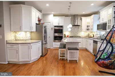 8742 Talbott Farm Drive, Alexandria, VA 22309 - Photo 2