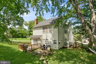 12257 Exbury St, Herndon, VA 20170 - Photo 40