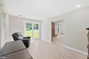 717 Kentland Dr, Great Falls, VA 22066 - Photo 38