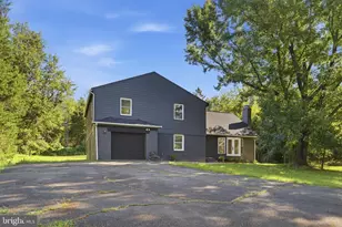 717 Kentland Dr, Great Falls, VA 22066 - Photo 4