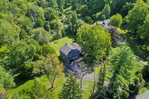 717 Kentland Dr, Great Falls, VA 22066 - Photo 2
