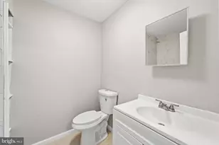 717 Kentland Dr, Great Falls, VA 22066 - Photo 54
