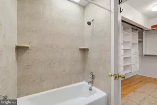 2025 Mock Orange Ct, Reston, VA 20191 - Photo 24