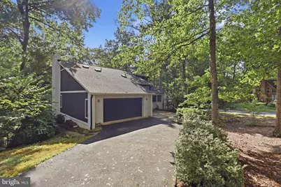 2025 Mock Orange Court, Reston, VA 20191 - Photo 2