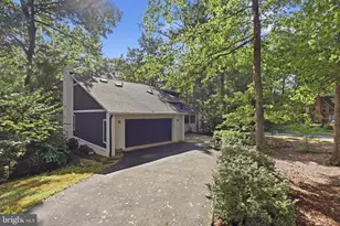 2025 Mock Orange Ct, Reston, VA 20191 - Photo 2