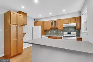 9236 Sand Creek Ct, Burke, VA 22015 - Photo 16