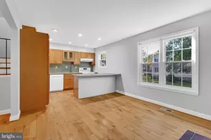 9236 Sand Creek Ct, Burke, VA 22015 - Photo 12