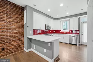 2908 Penny Ln, Fairfax, VA 22031 - Photo 10
