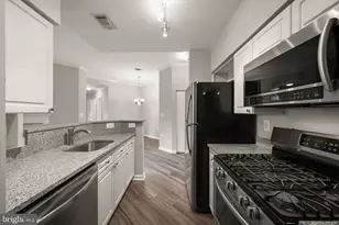 12913 Alton Square, Herndon, VA 20170 - Photo 10