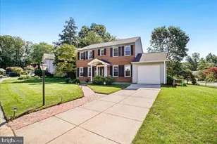 9501 Tregaron Pl, Burke, VA 22015 - Photo 2