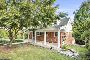 2617 E Maple St, Alexandria, VA 22306 - Photo 2