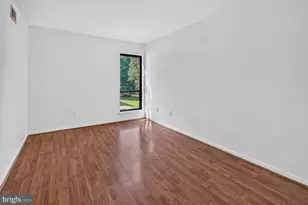 8509-A Barrington Ct, Springfield, VA 22152 - Photo 12