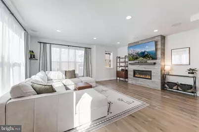 6277 Edsall Road, Alexandria, VA 22312 - Photo 2