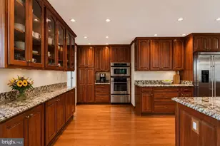10704 Stanhope Pl, Fairfax, VA 22032 - Photo 18