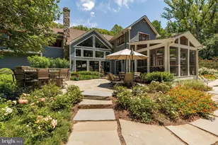 927 Hickory Run Ln, Great Falls, VA 22066 - Photo 10