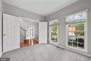7912 Bracksford Ct, Fairfax Station, VA 22039 - Photo 6