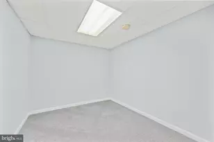 7912 Bracksford Ct, Fairfax Station, VA 22039 - Photo 40