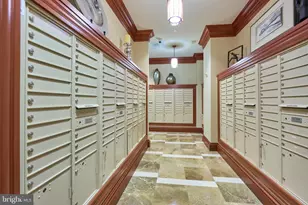 8220 Crestwood Heights Dr, McLean, VA 22102 - Photo 24
