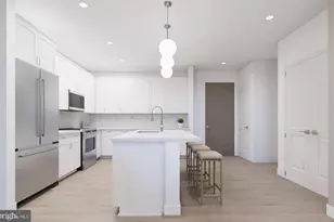 9475B Sprague Ave, Fairfax, VA 22031 - Photo 8