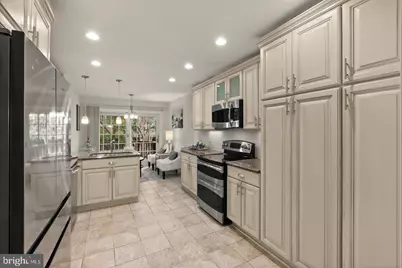 6312 Chaucer View Circle, Alexandria, VA 22304 - Photo 8
