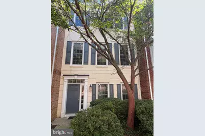 2467 Huntington Park Drive, Alexandria, VA 22303 - Photo 2