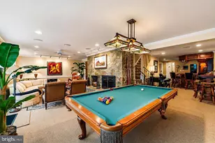 304 Chesapeake Dr, Great Falls, VA 22066 - Photo 28