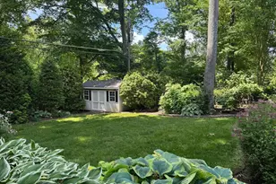 304 Chesapeake Dr, Great Falls, VA 22066 - Photo 30