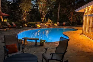 304 Chesapeake Dr, Great Falls, VA 22066 - Photo 2