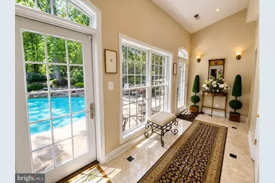 304 Chesapeake Drive, Great Falls, VA 22066 - Photo 18