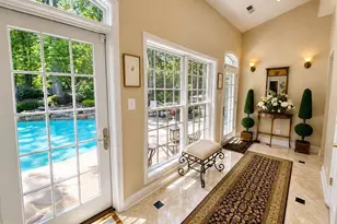 304 Chesapeake Dr, Great Falls, VA 22066 - Photo 18