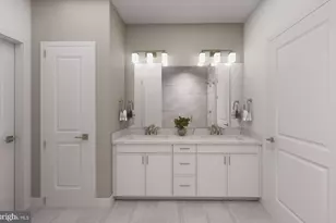 9475B Sprague Ave, Fairfax, VA 22031 - Photo 16