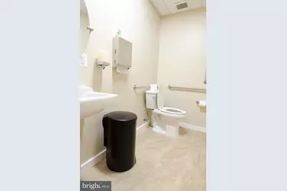 6800 Fleetwood Road #110, McLean, VA 22101 - Photo 6